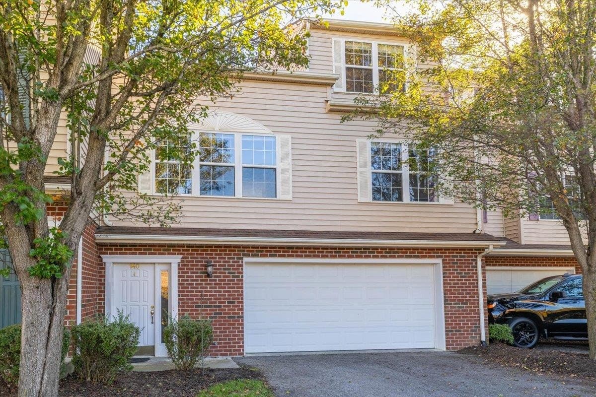 940 Oaktree Boulevard, Christiansburg, VA, photo 1 of 30