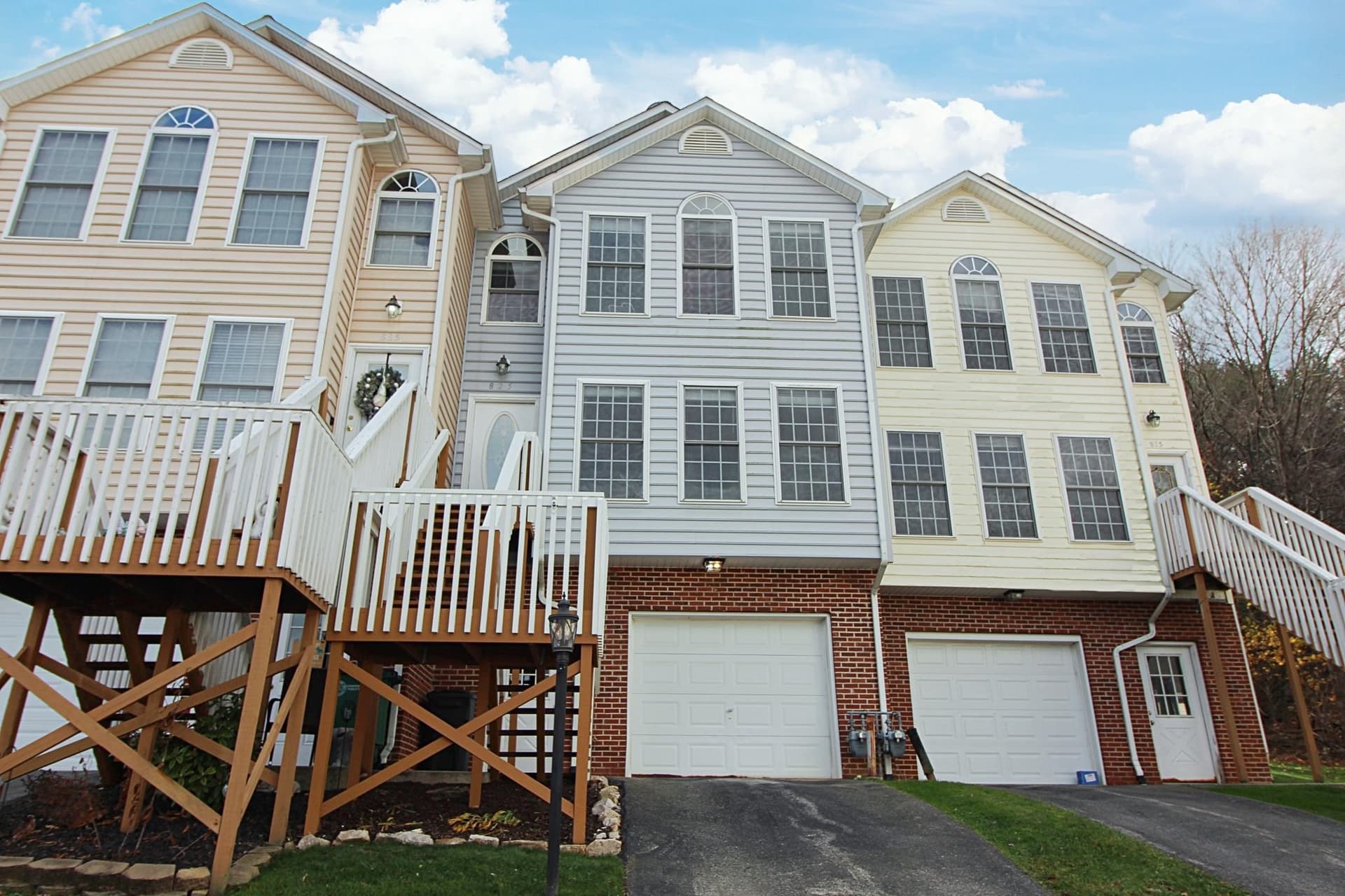 825 Collins Street, Christiansburg, VA, photo 1 of 38