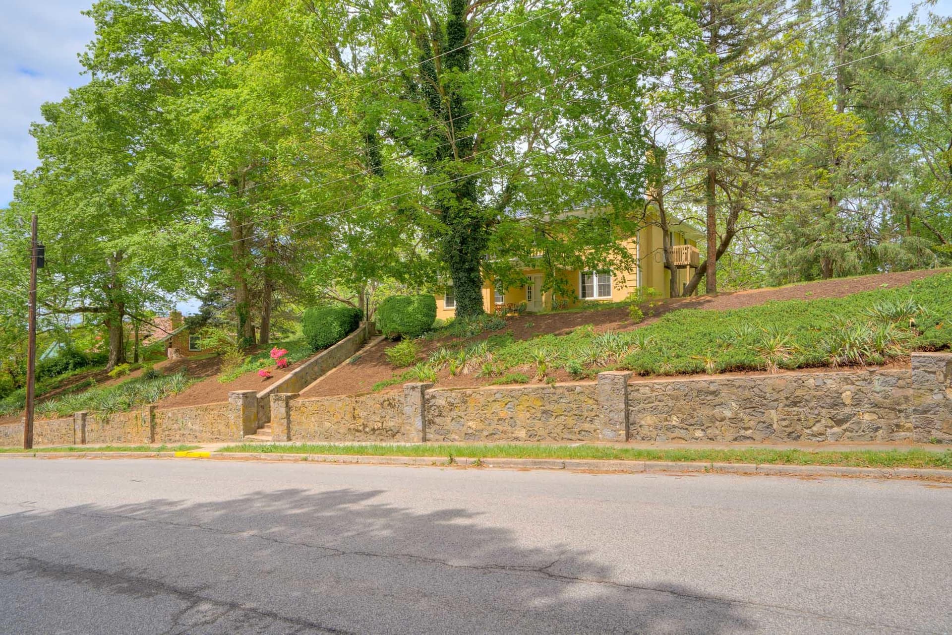 110 E Main Street, Christiansburg, VA, photo 1 of 37
