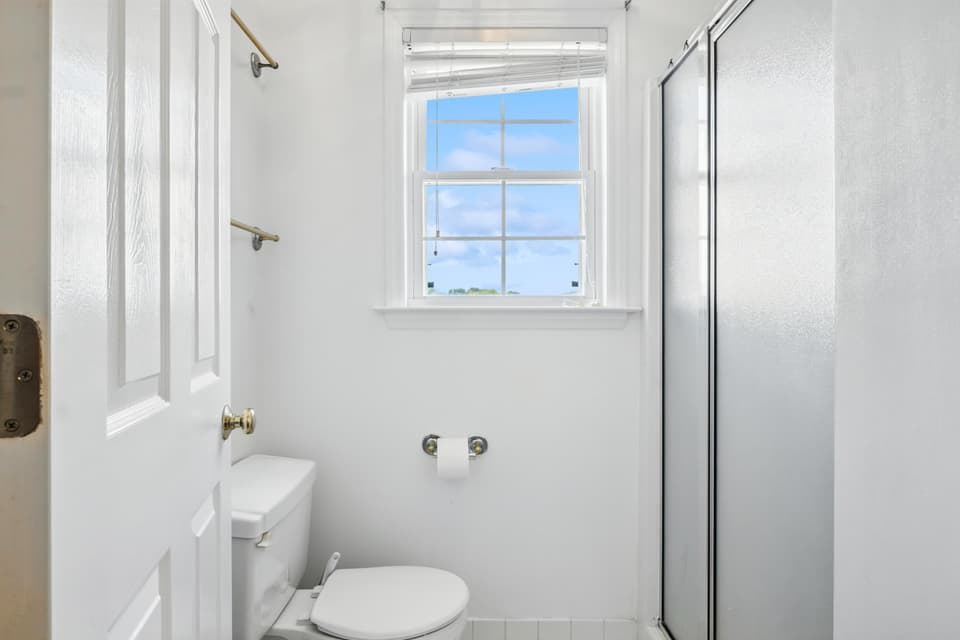 50 Sapphire Avenue, photo 25 of 39