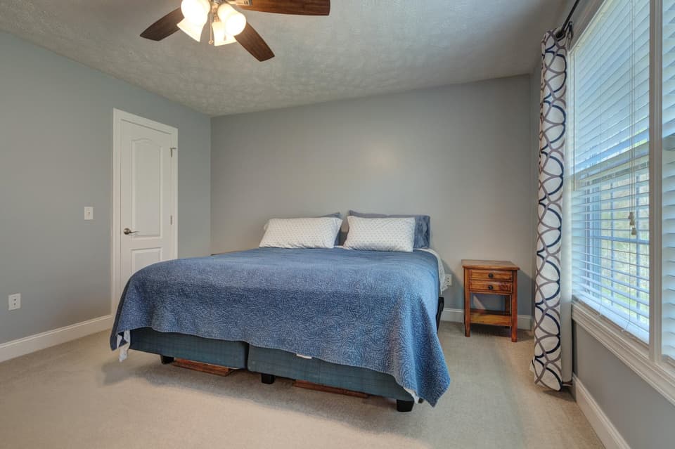 145 Robin Hood Drive, photo 17 of 37