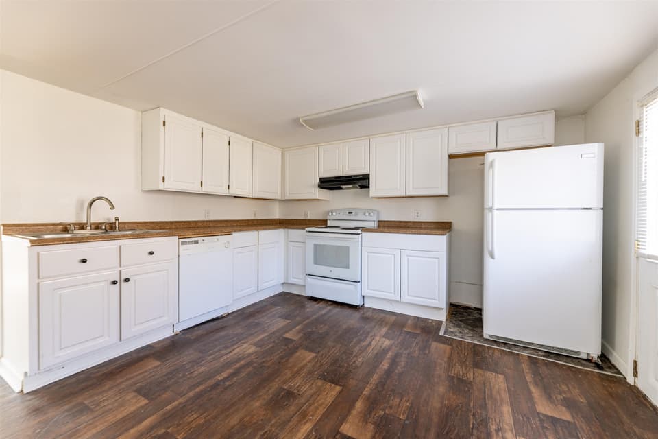 740 Montgomery Street, photo 4 of 23