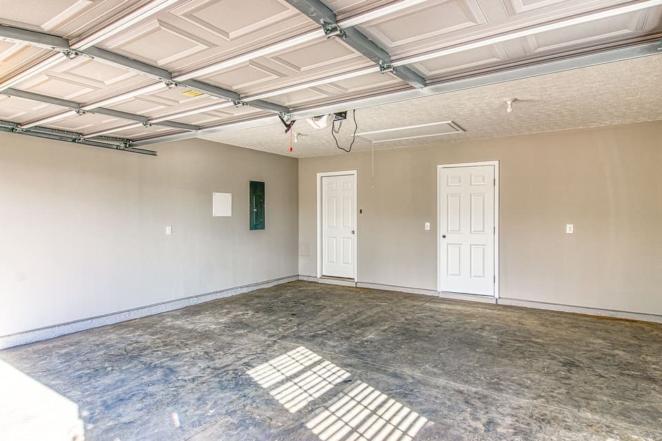 2225 Giles Drive, photo 22 of 23