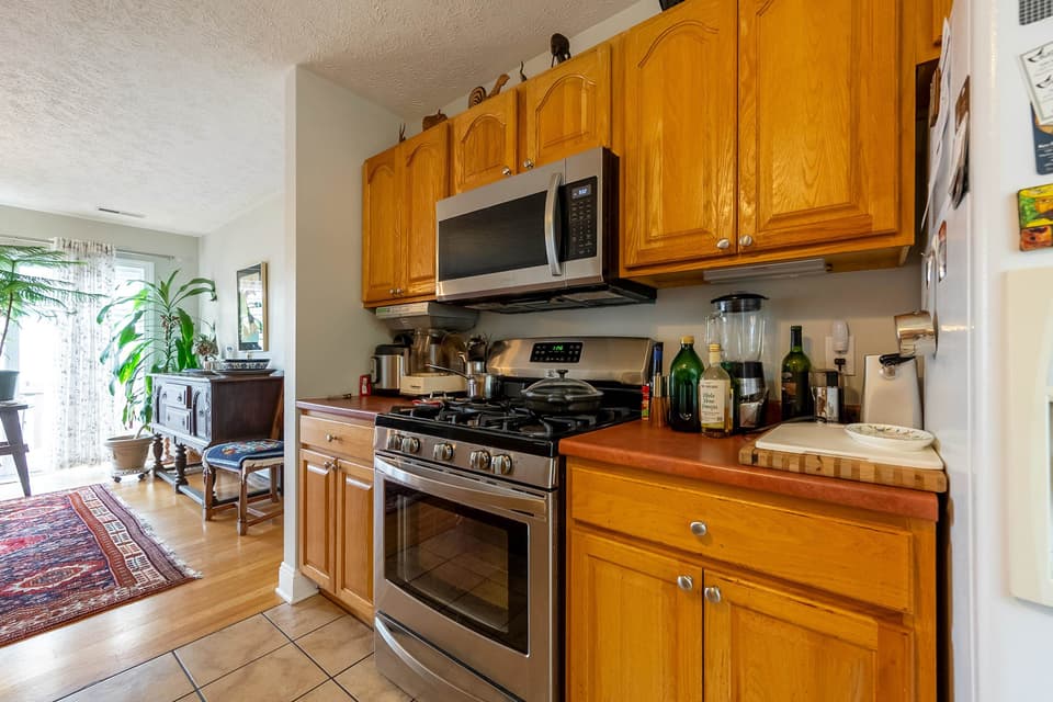195 Tall Oak Boulevard, photo 21 of 40