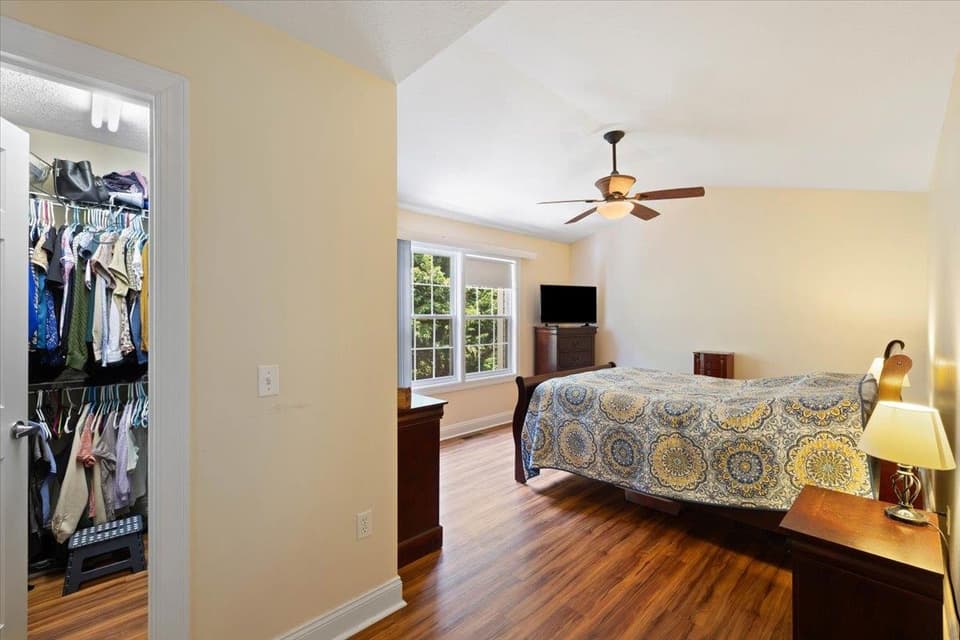 175 Kitty Lane, photo 17 of 34