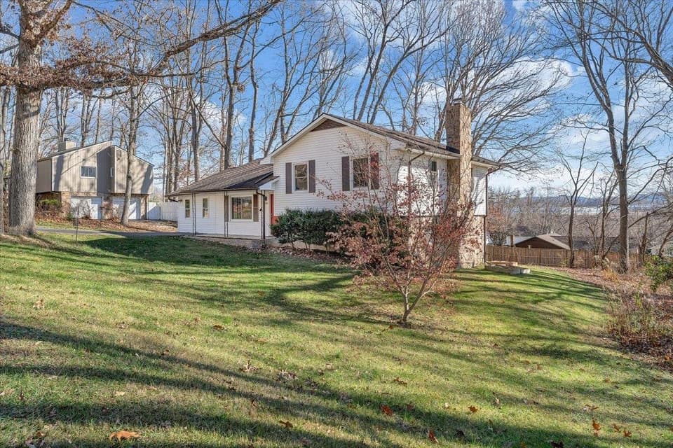 1100 Flint Drive, photo 3 of 40
