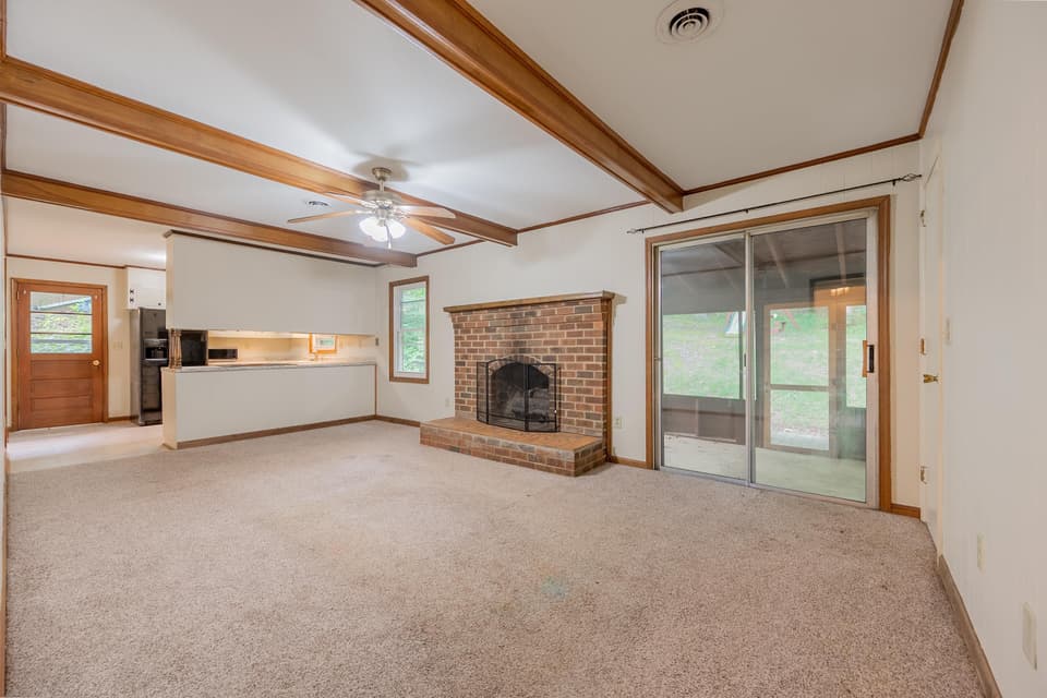 1245 Chestnut Drive, photo 15 of 40