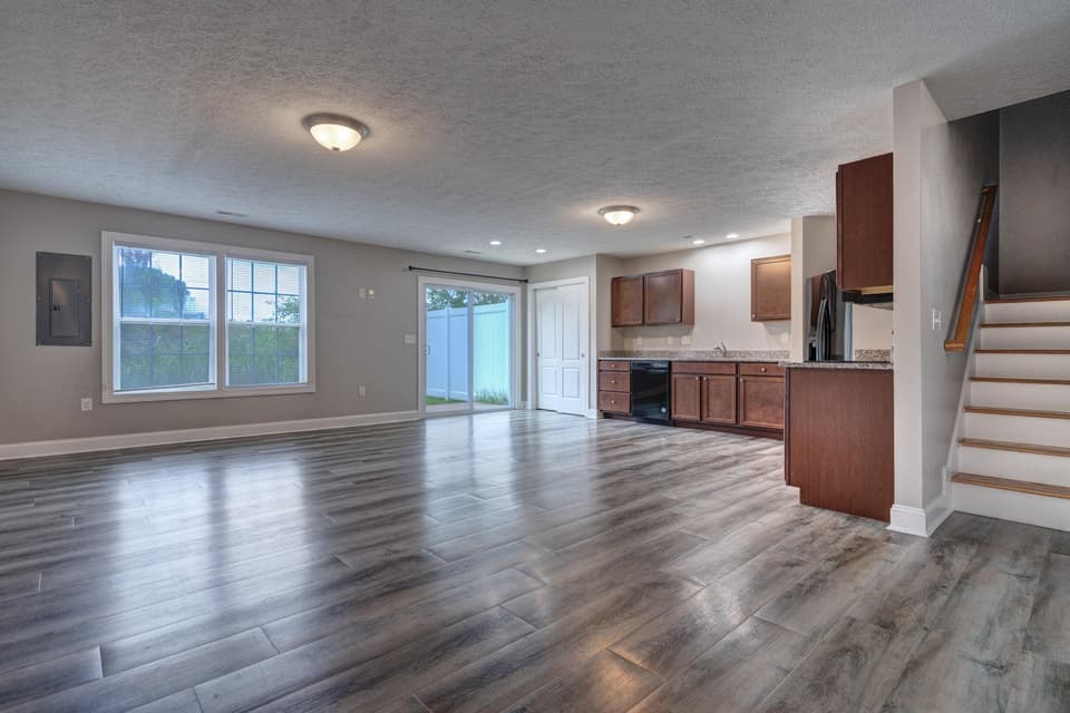 430 Twisted Oak Drive NW, photo 6 of 23
