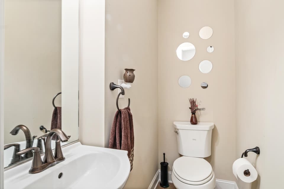 60 Florence Drive, photo 17 of 40