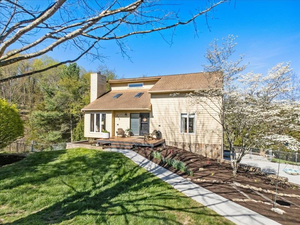 275 Morning Star Lane, photo 5 of 40