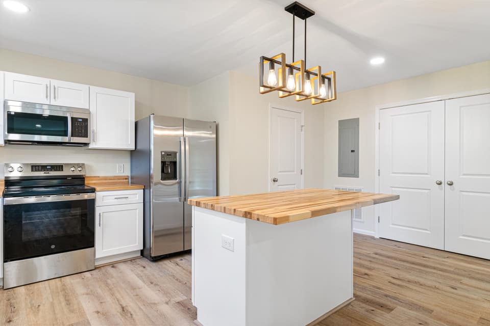 335 John Lemley Lane, photo 11 of 40