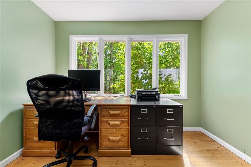 300 Tomahawk Drive, photo 13 of 40