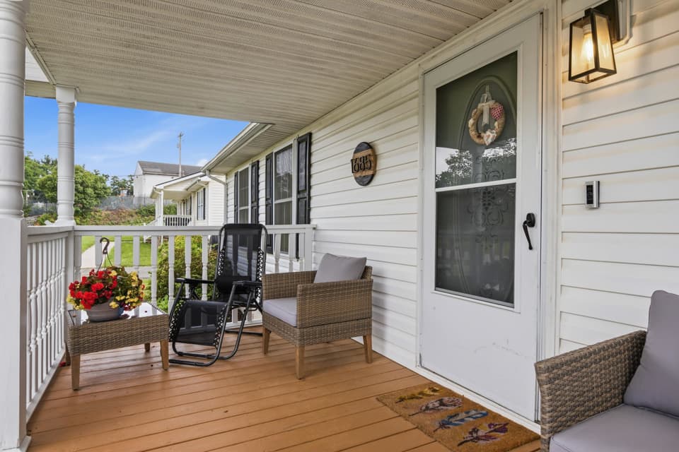 1685 Forelmont Street, photo 36 of 40