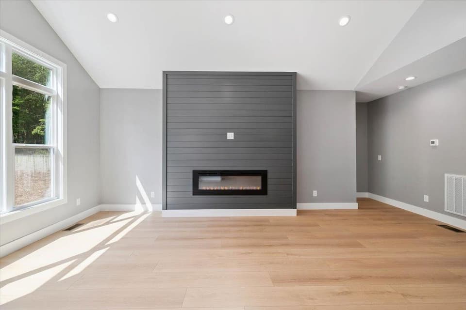 4480 Fairview Drive, photo 21 of 36