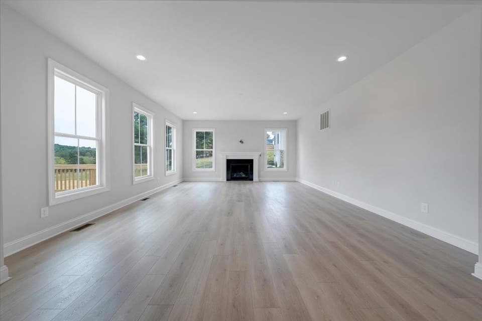 974 Round Meadow Drive, photo 13 of 40