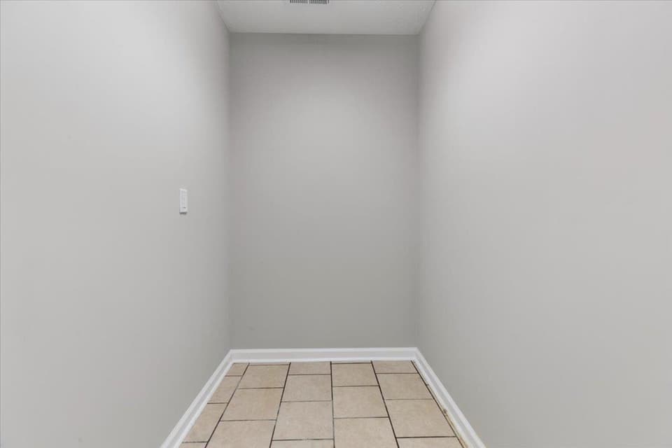 2100 Glade Drive SE, photo 21 of 40