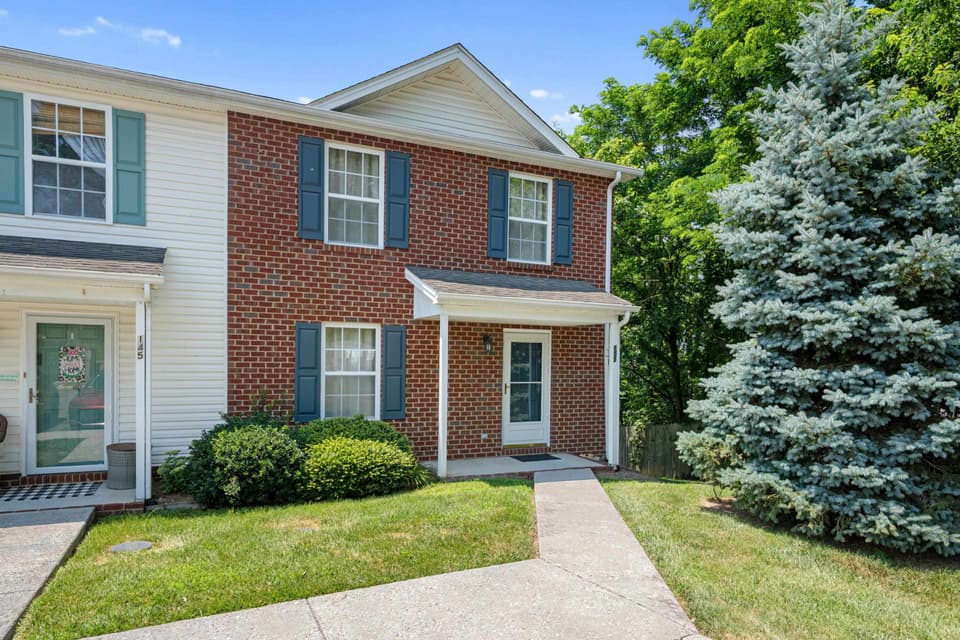 155 Charleston Lane, Christiansburg