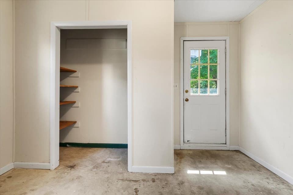 110 Rosehill Drive, photo 34 of 40