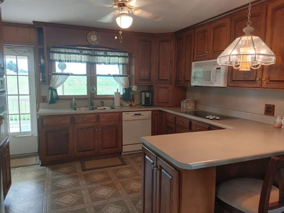 3245 Riner Rd, photo 13 of 31