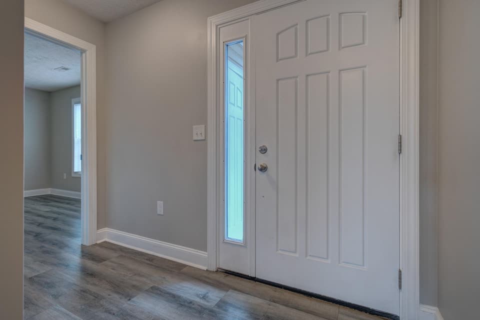 430 Twisted Oak Drive NW, photo 4 of 23