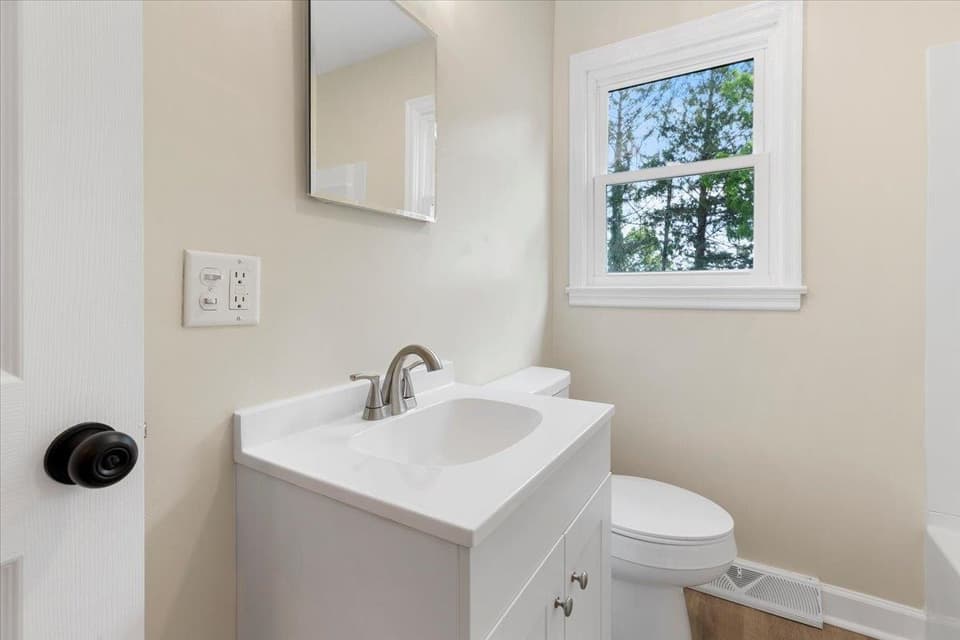 103 Longview Drive SW, photo 21 of 40