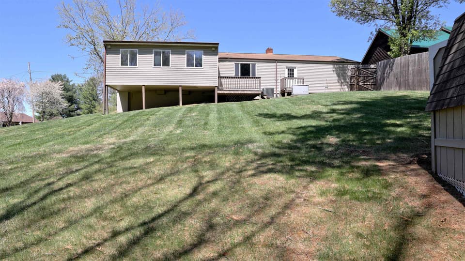 1055 Scott Street, photo 35 of 36