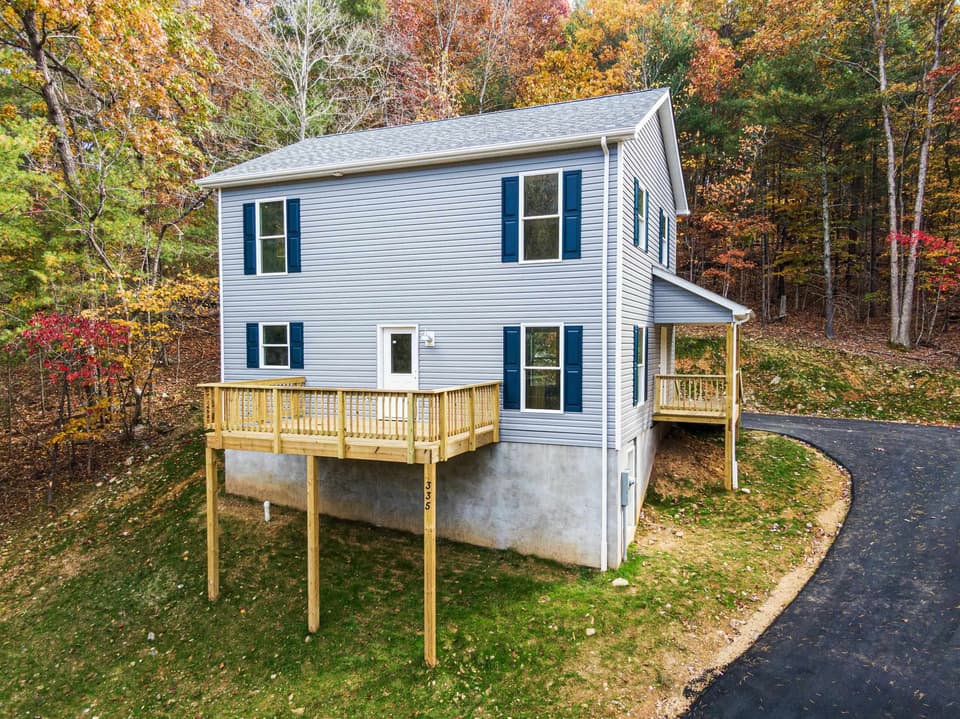 335 John Lemley Lane, photo 2 of 40
