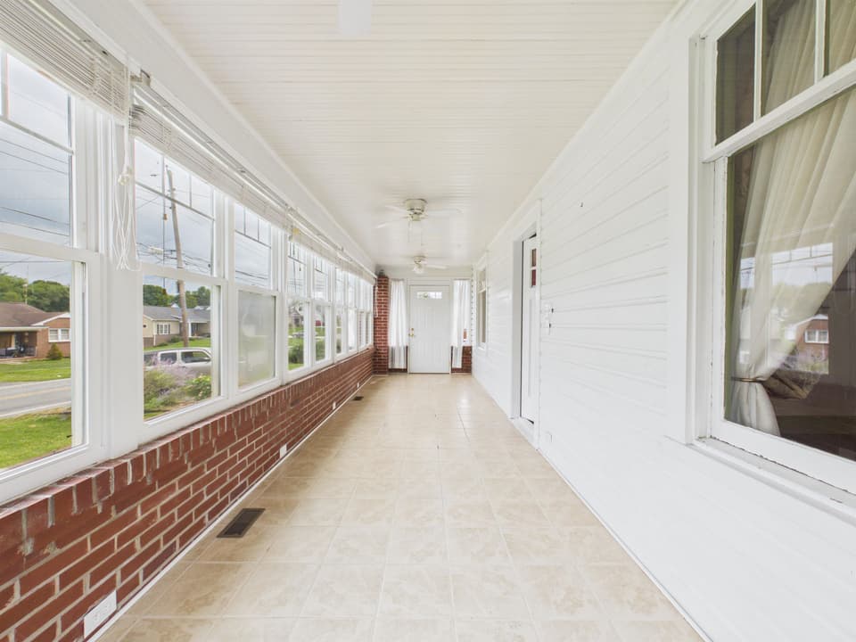 100 Alleghany Street SE, photo 14 of 40