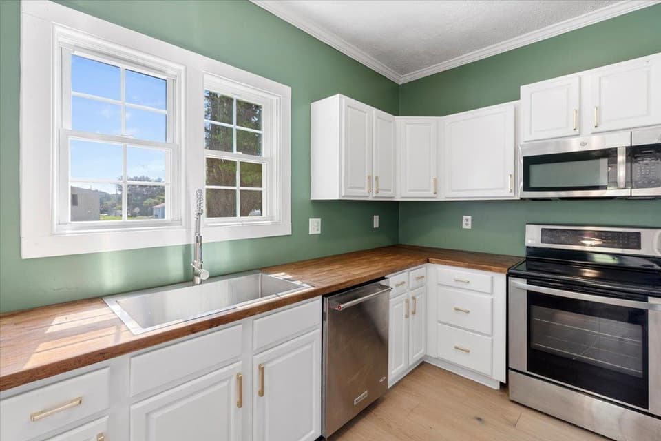 760 Church Street, photo 12 of 40