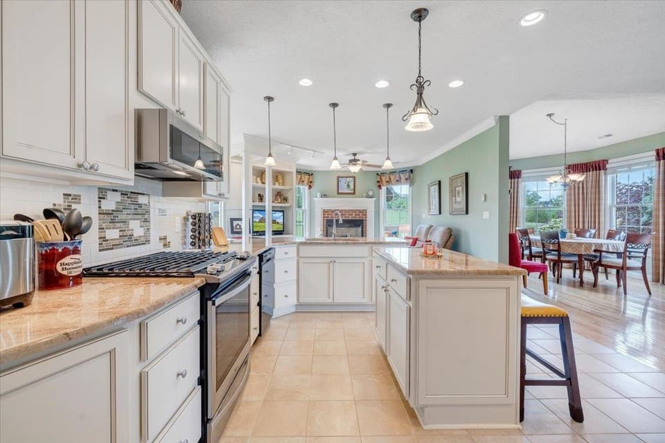 2335 & 2345 Lake Vista Drive, photo 21 of 40