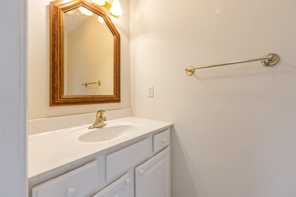 120 Blue Leaf Drive, photo 22 of 40