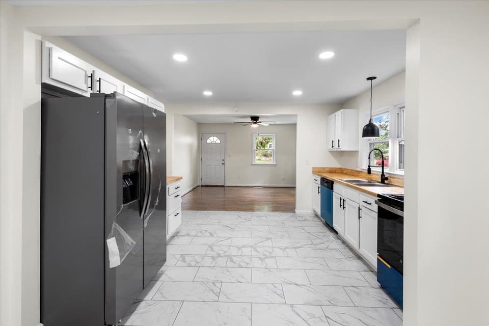 140 Summitridge Road SW, photo 9 of 28