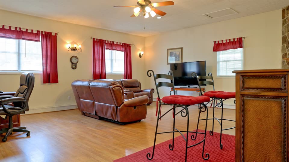 240 Virginian Drive, photo 26 of 40