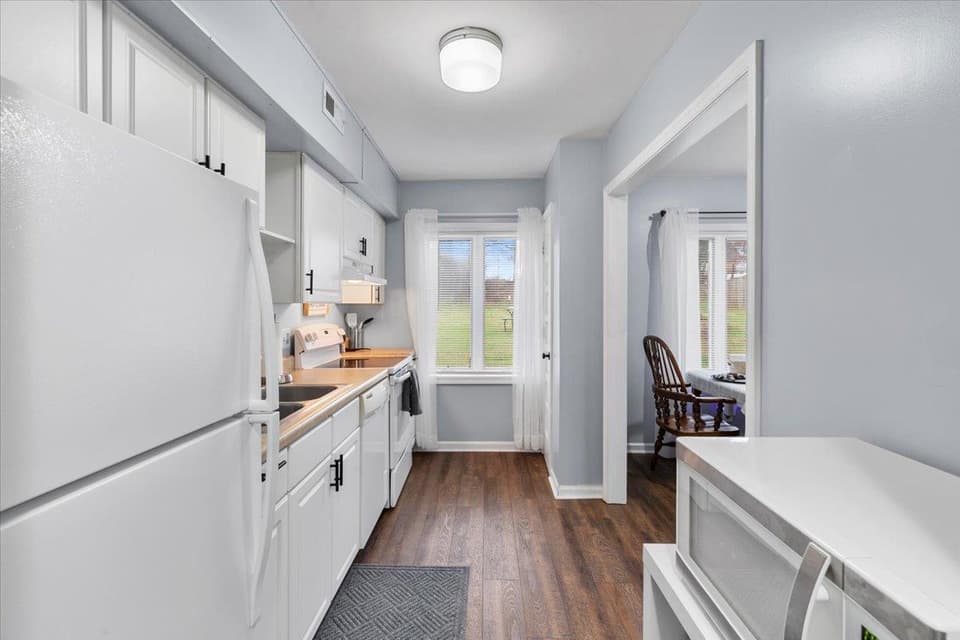 229 Lester Place, photo 18 of 40