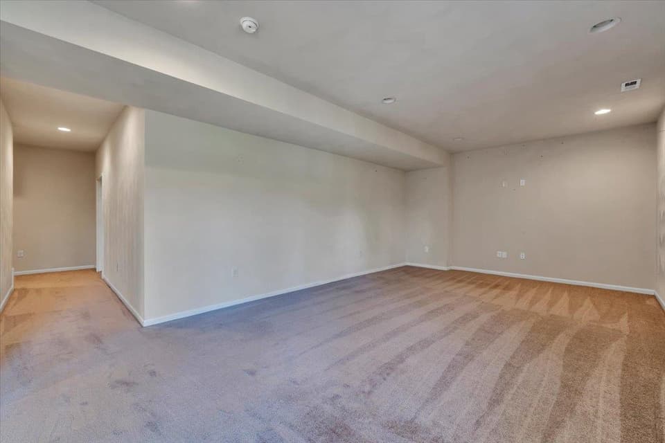 1140 Crosscreek Drive, photo 28 of 40
