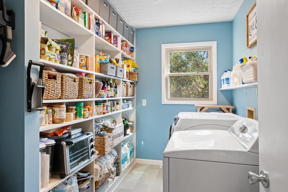1720 Blake Drive, photo 10 of 40