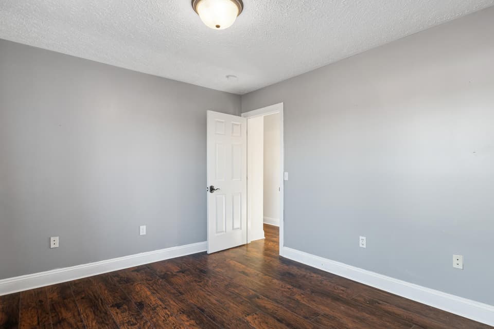 560 Oak Tree Boulevard, photo 28 of 40