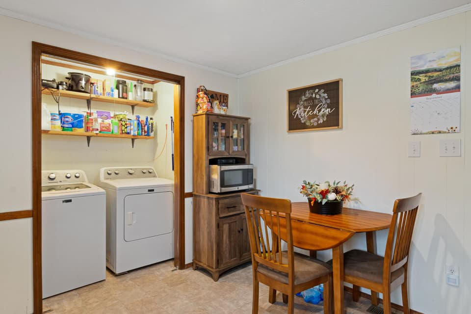 1525 Pine Street, photo 7 of 21