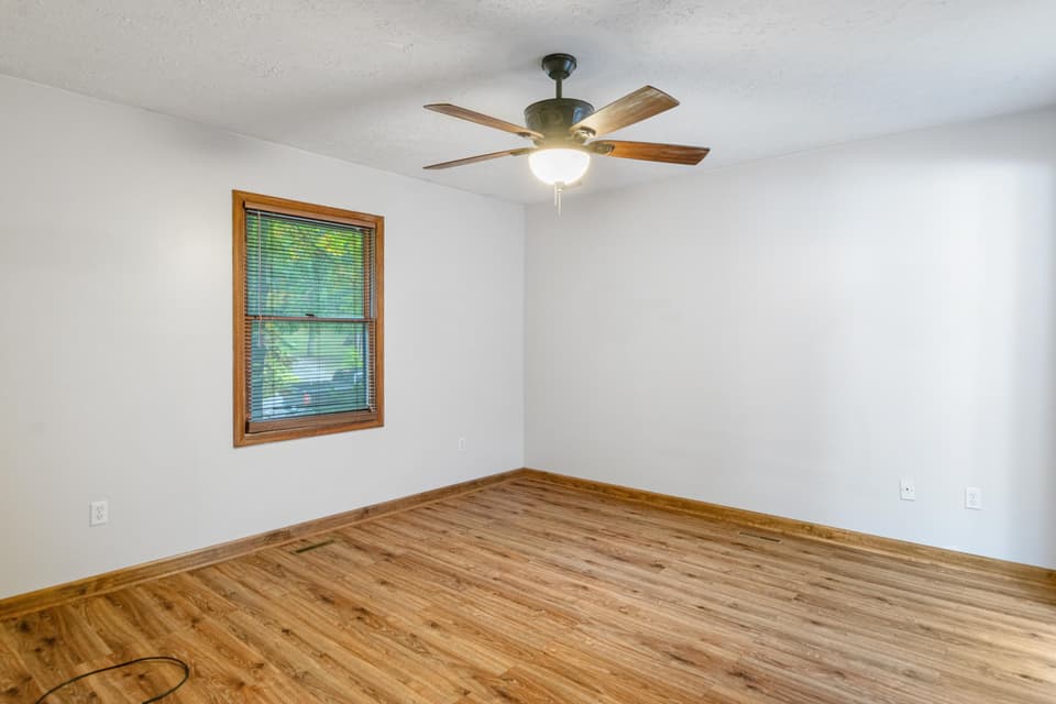 1155 Hans Meadow Road, photo 13 of 34