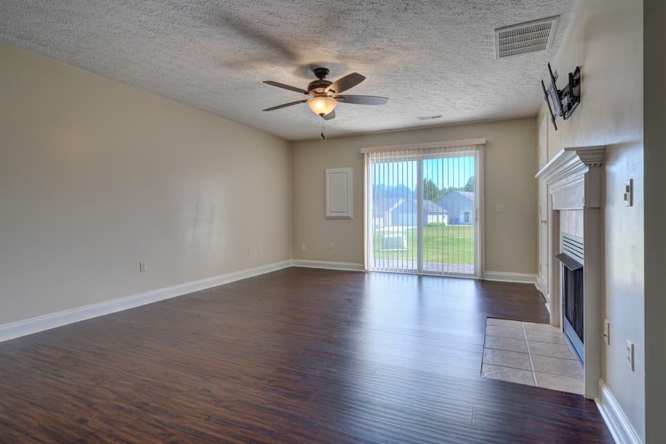 260 Willow Oak Drive, photo 10 of 32