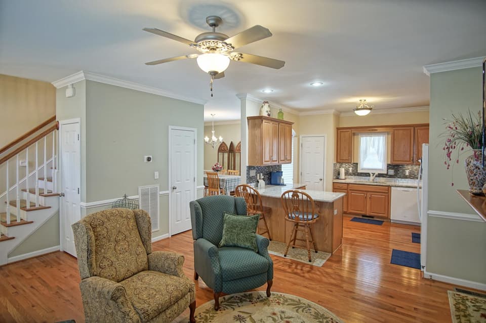 1410 Kensington Way, photo 5 of 40