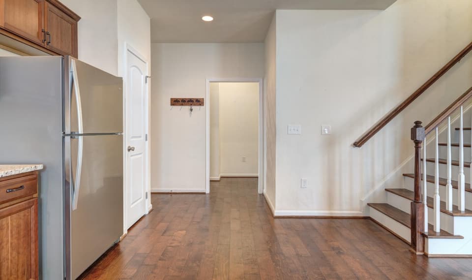 160 Roudabush Drive, photo 17 of 34