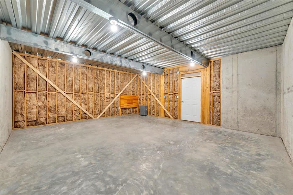 1140 Crosscreek Drive, photo 35 of 40