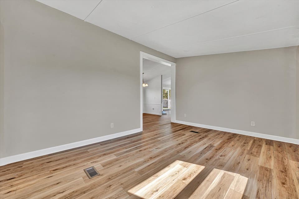1030 Church St NE, photo 9 of 37
