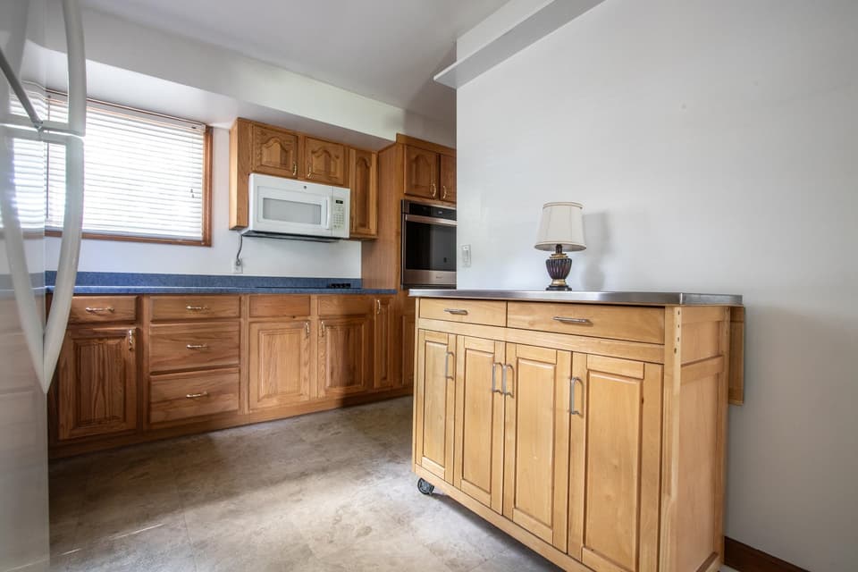 185 Overhill Road SE, photo 13 of 40
