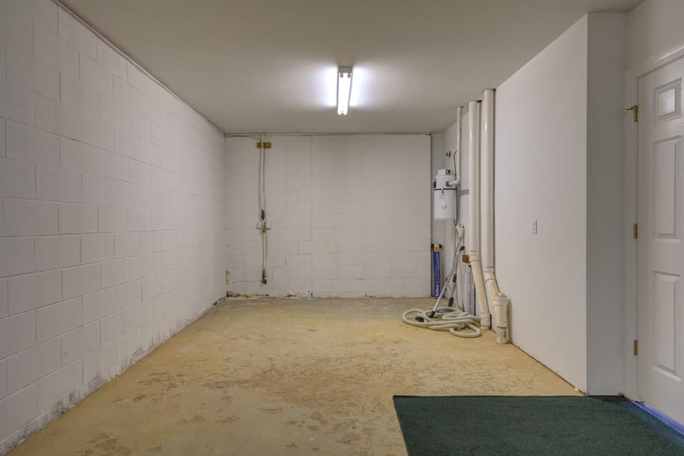 295 Tall Oak Boulevard, photo 34 of 34