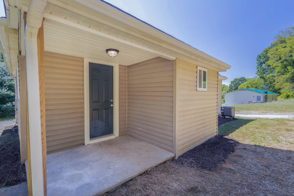 630 School Lane, photo 29 of 33