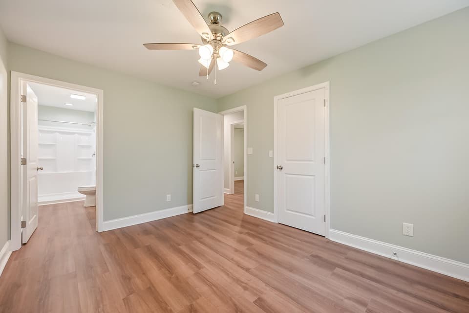 125 Boxwood Drive, photo 17 of 28
