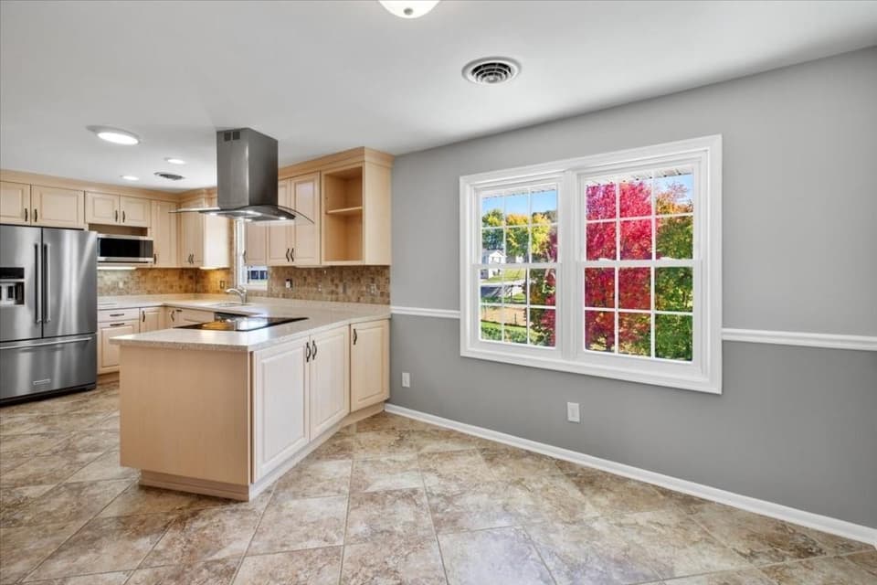 290 Kimball Lane, photo 14 of 40