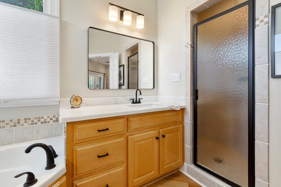2120 Knoll Crest Drive, photo 37 of 40